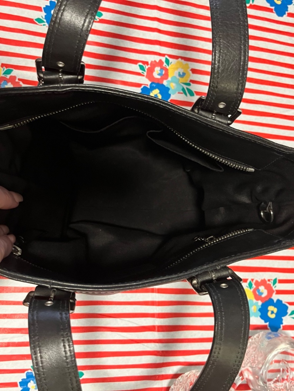 Excellent condition coach tote bag - Picture 8 of 9